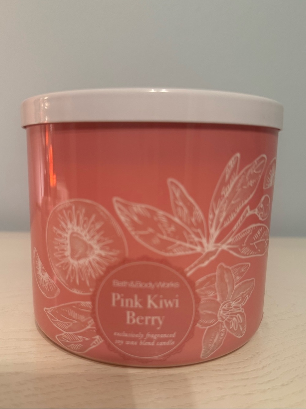 Bath & Body Works “Pink Kiwi Berry” 3-Wick Candle / Brand NEW! 🩷🥝🍓